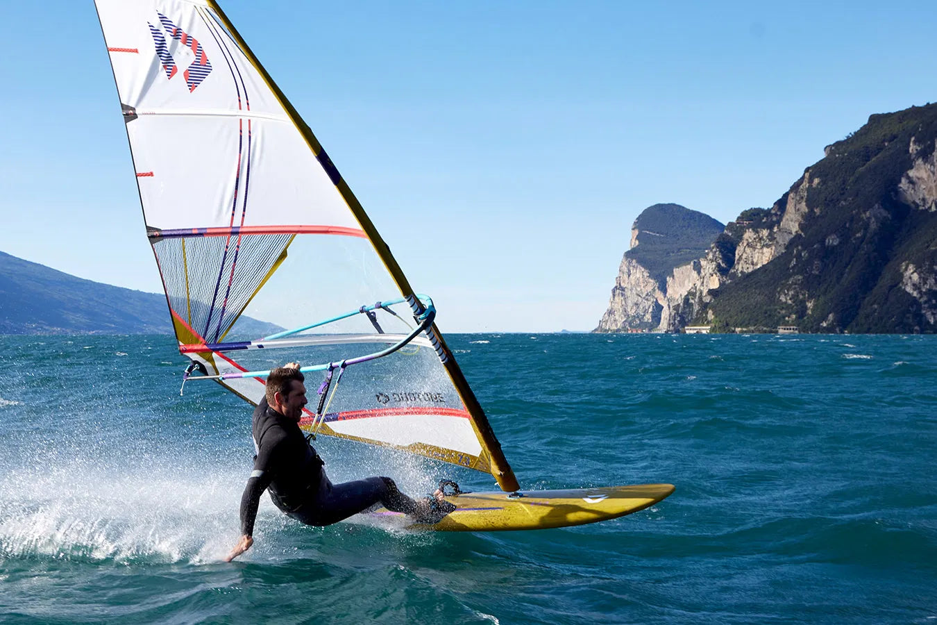 Duotone Blast SLS 2025-Duotone Windsurfing-Surf-store.com