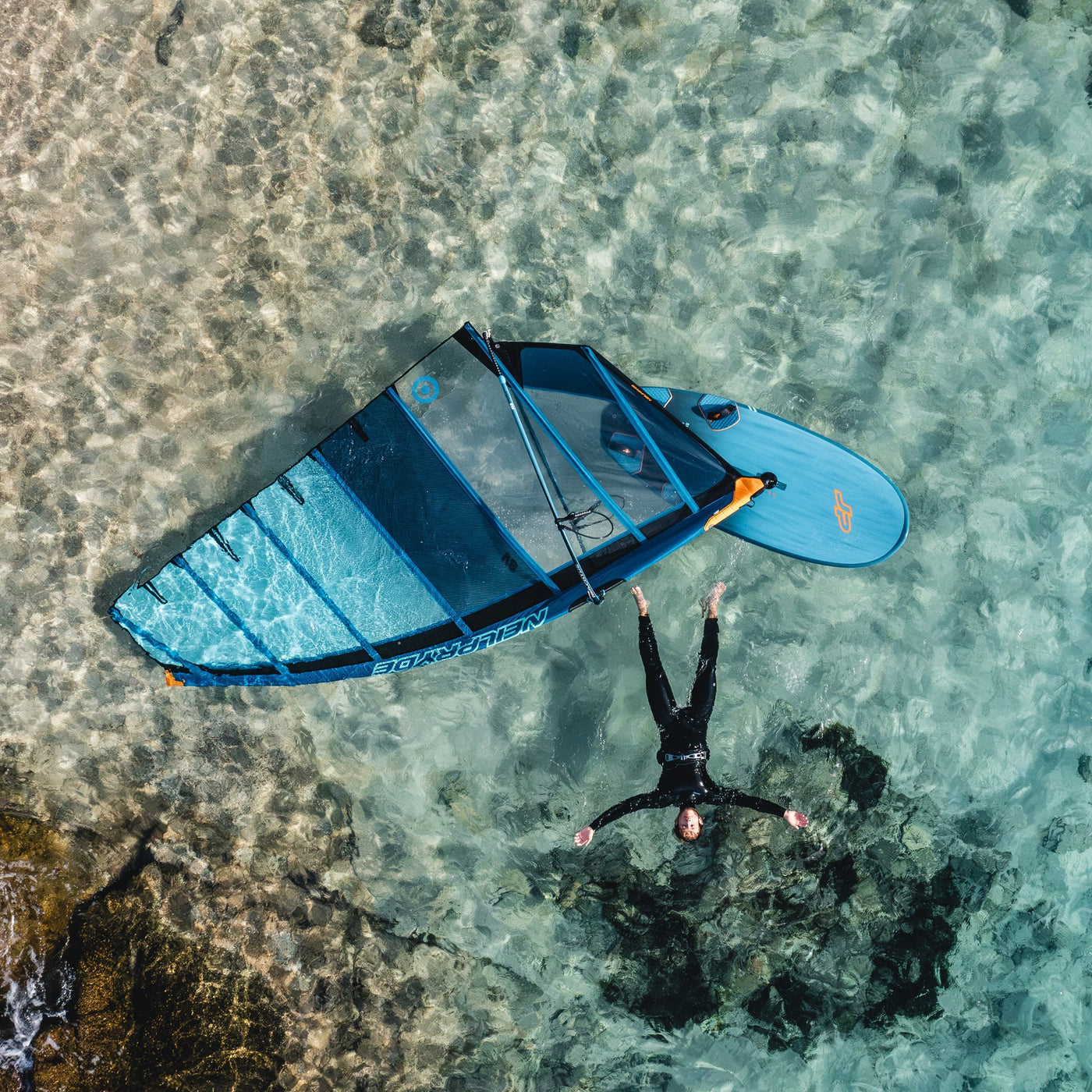 NeilPryde V8 2024-Neilpryde-Surf-store.com