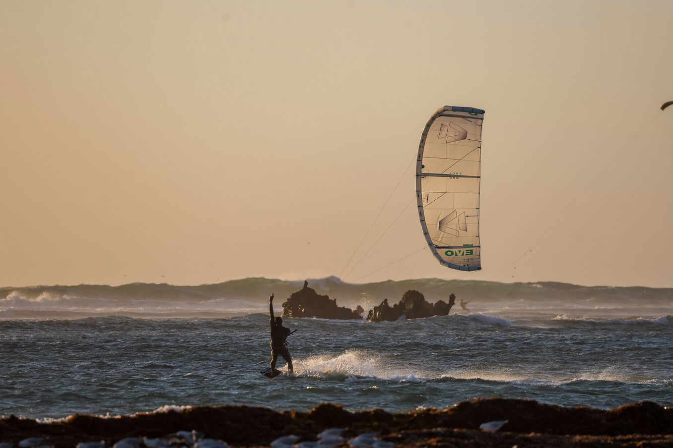 Duotone Evo Concept Blue 2025-Duotone Kiteboarding-Surf-store.com