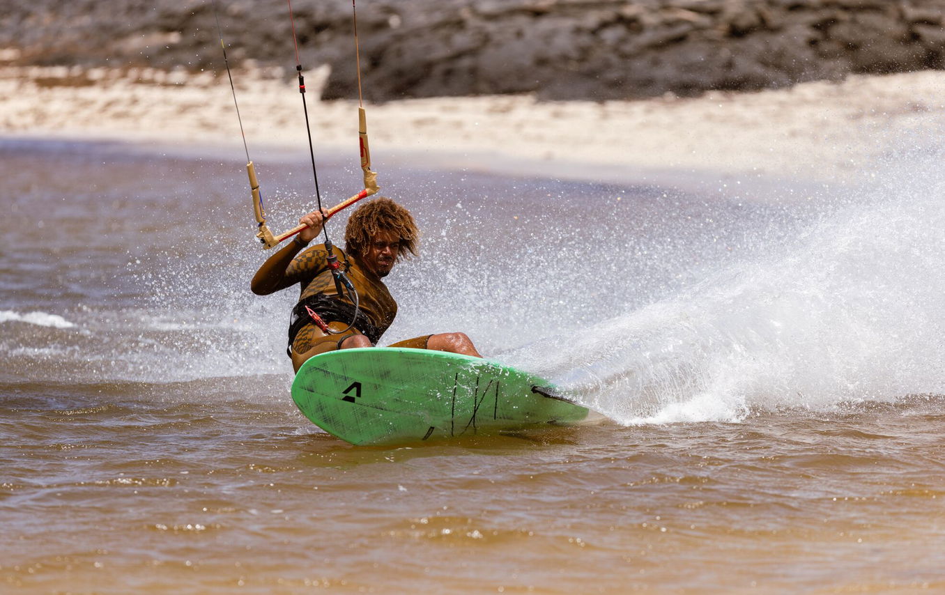 Duotone Whip SLS 2026-Kitesurf board-Duotone Kiteboarding-Surf-store.com