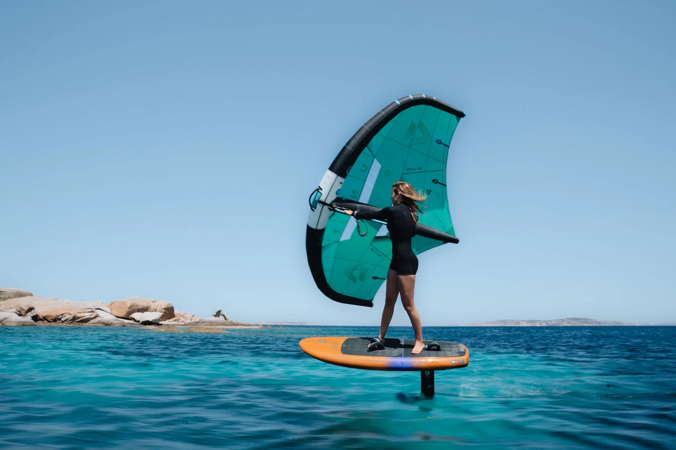 Wingsurfing
